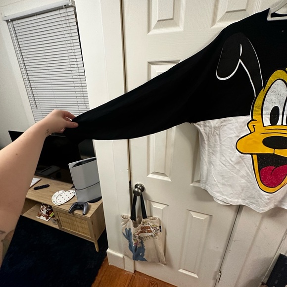 Walt Disney World Pluto Spirit Jersey - Picture 3 of 9